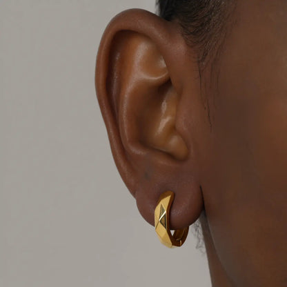 4mm Irregular Chunky Hoop Earrings Gold Worn By Male Model