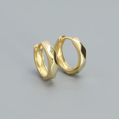 4mm Irregular Chunky Hoop Earrings Gold Details