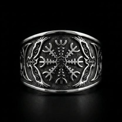 Aegishjalmur Raven Ring Silver Close Up