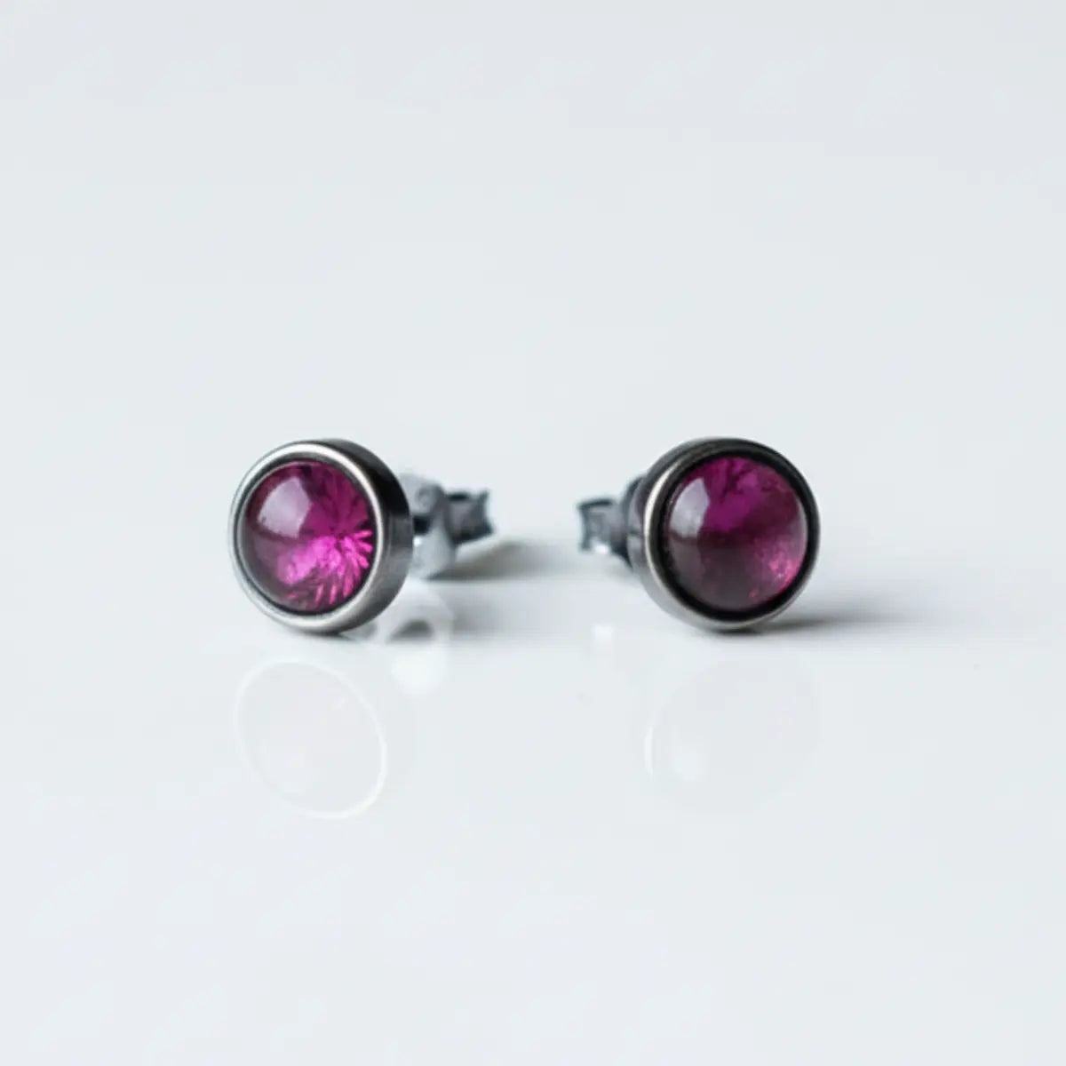 Antique Silver Deep Red Round Stud Earrings Front