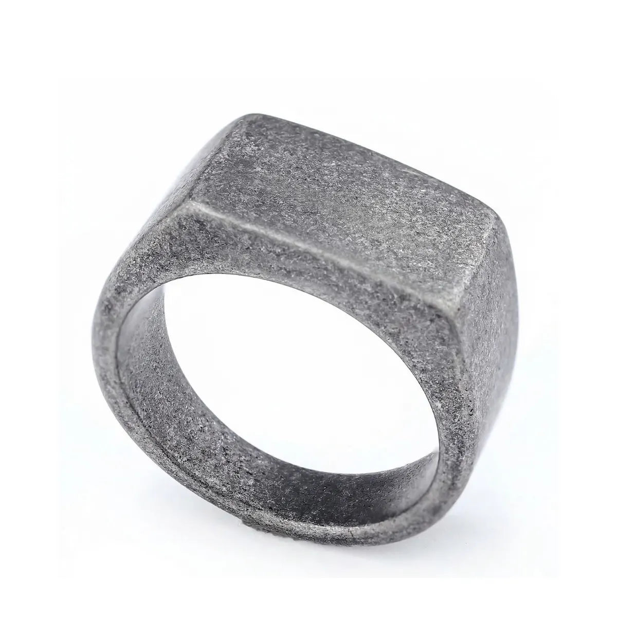Antique Silver Men‘s Flat Top Ring Details
