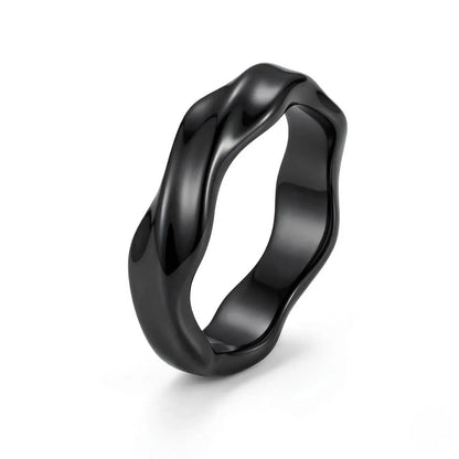 Black Mobius Strip Ring Details