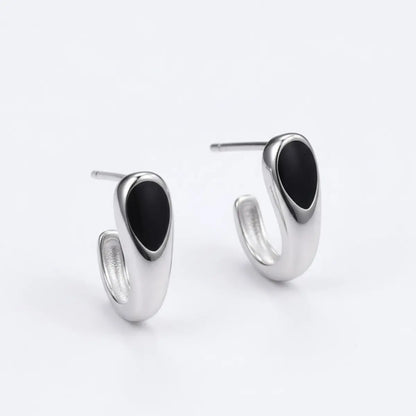 Black Teardrop Stud Earrings Details