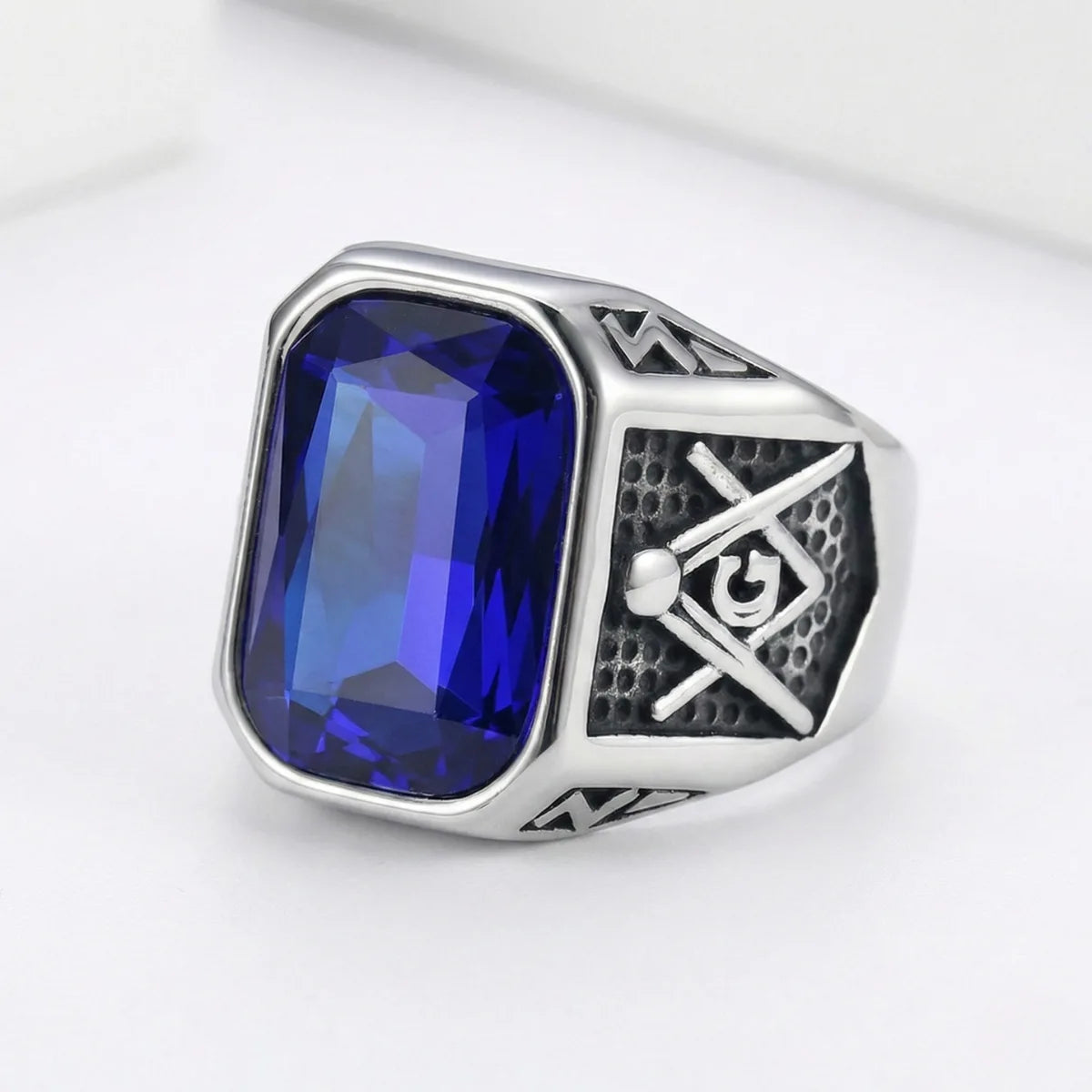 Classic Blue Masonic Ring Silver Details