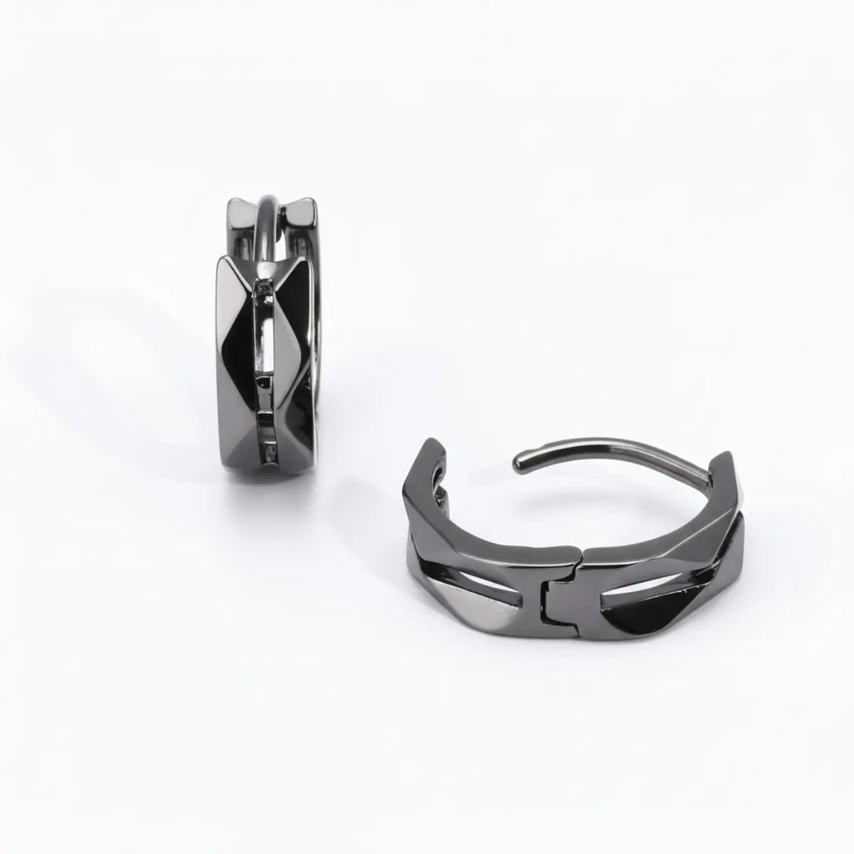 Geometric Hoop Earrings Black Details