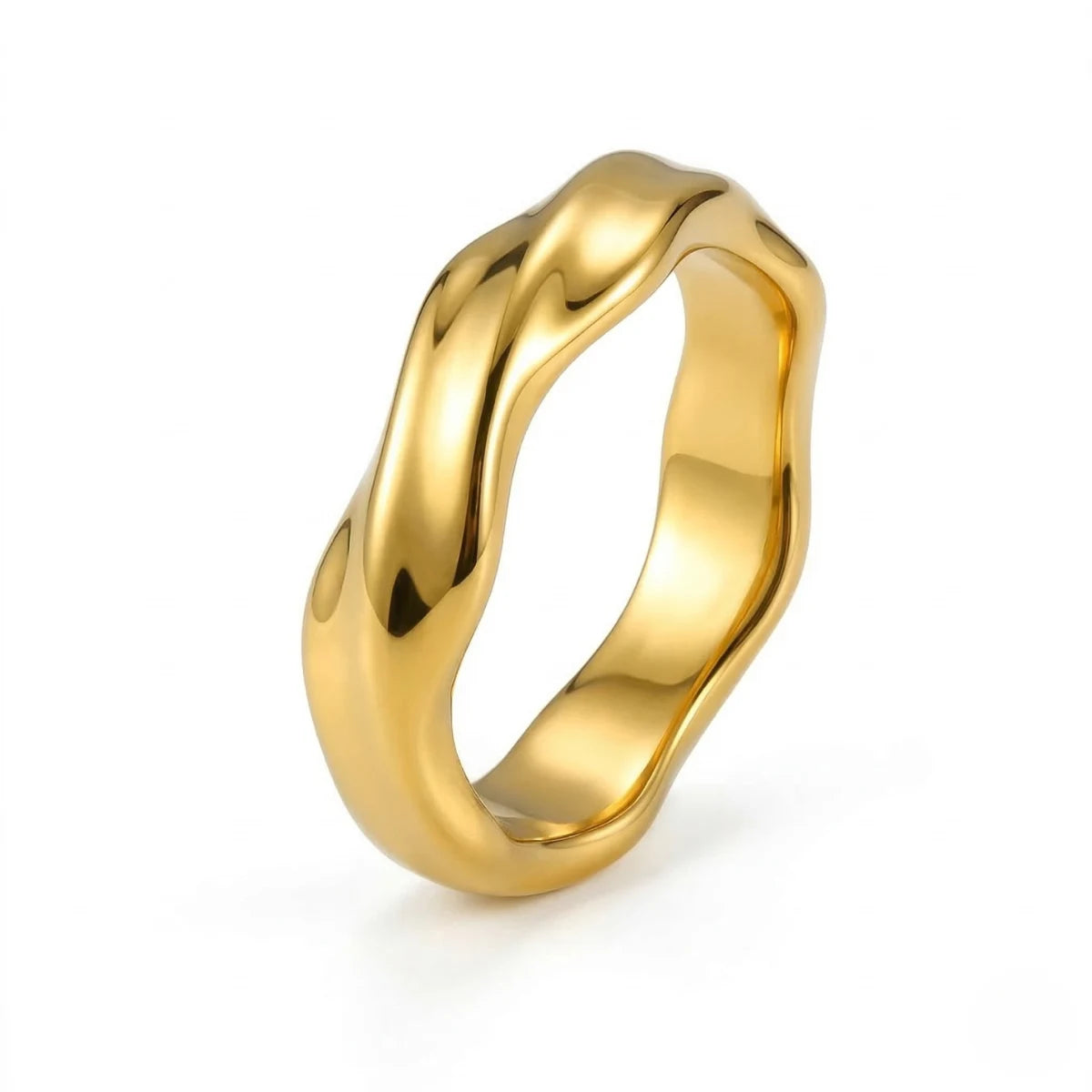Gold Mobius Strip Ring Details
