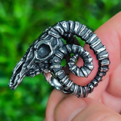 Gothic Ram Skull Ring Details Xenos Jewelry