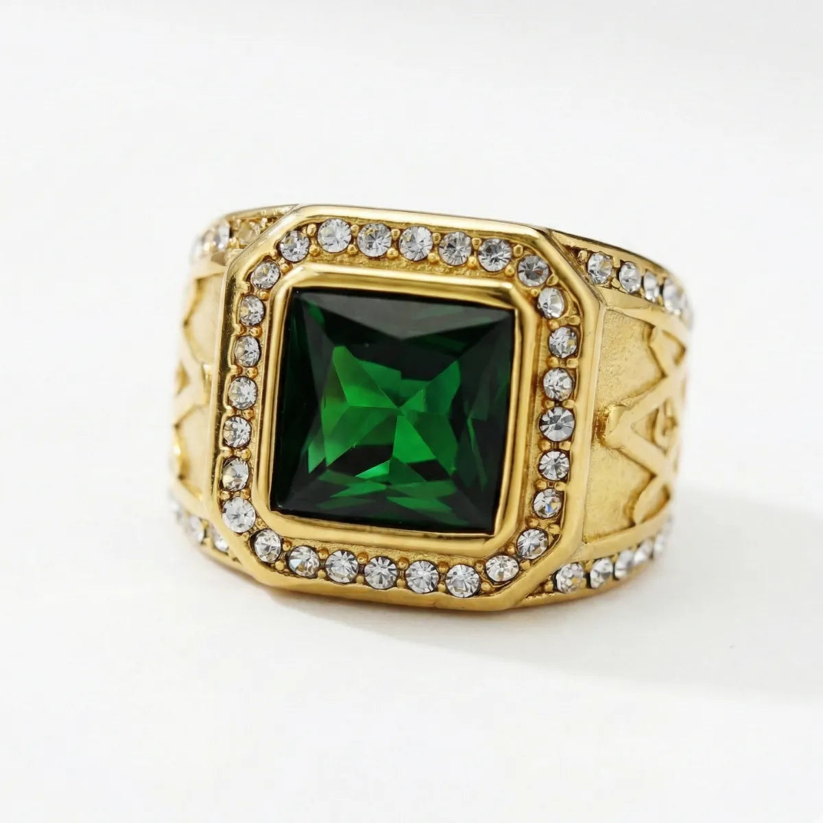 Green Masonic Ring Gold Details