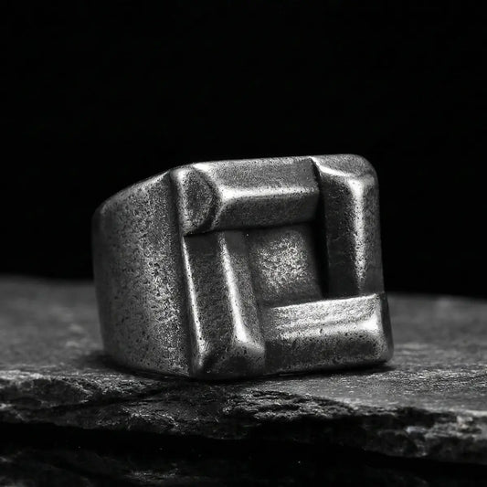 Knot Square Ring