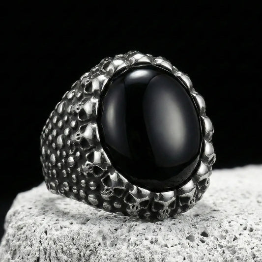 Men‘s Black Onyx Skull Signet Ring