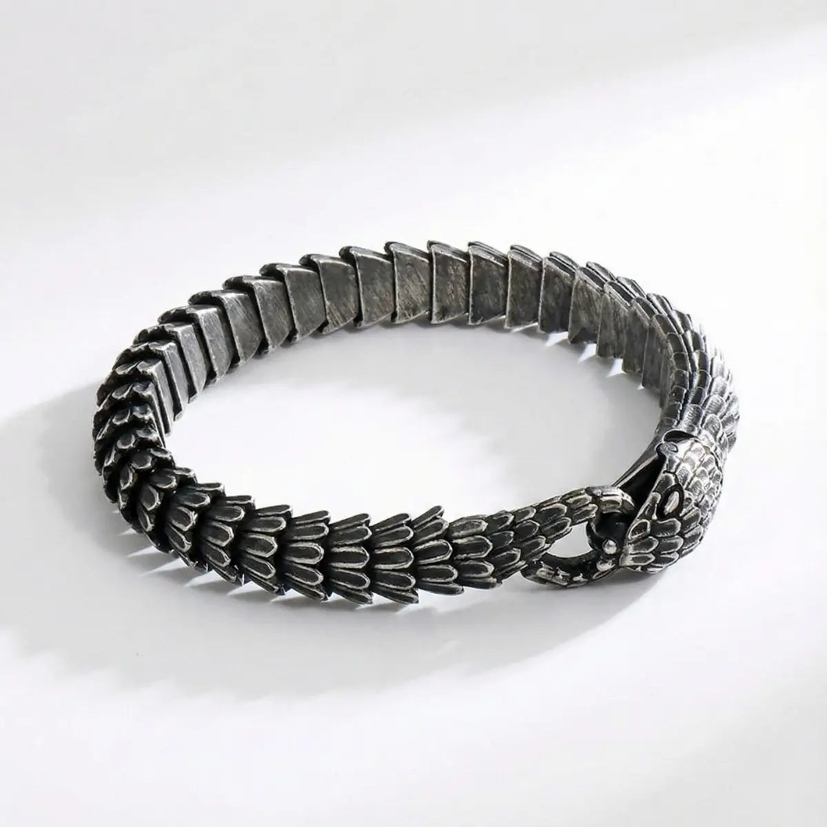 Men‘s Snake Chain Bracelet Vintage Black Details
