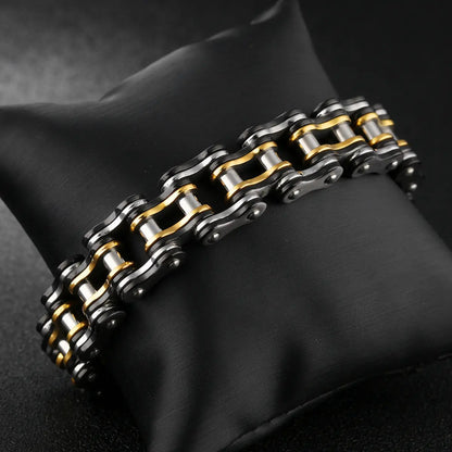 Men’s Tri Tone Bike Chain Bracelet Close Up