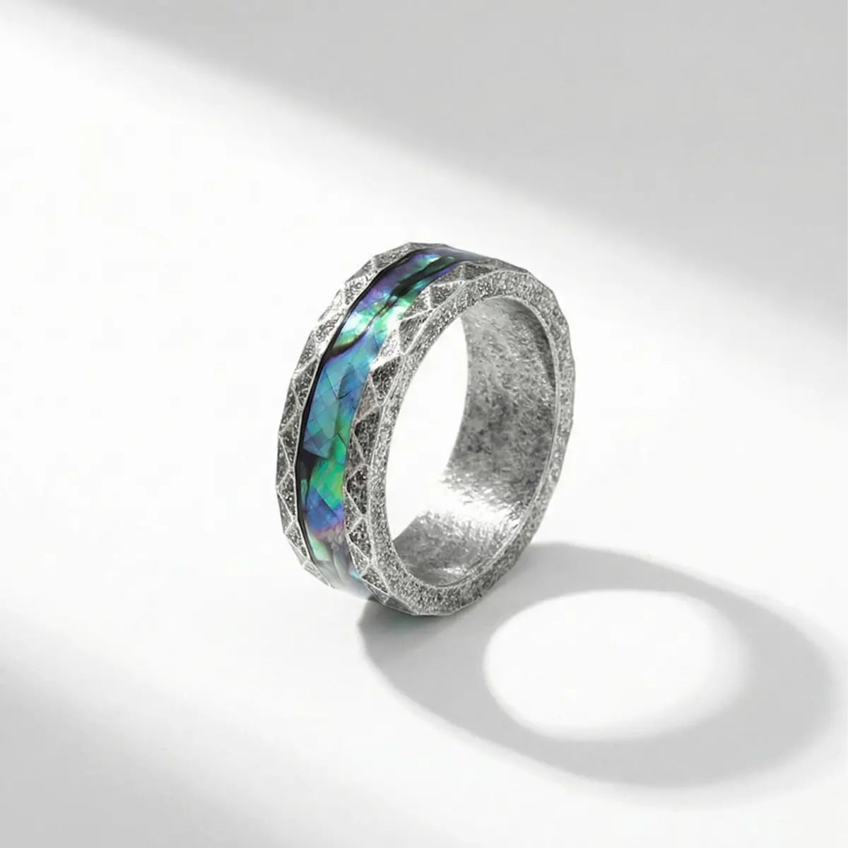 Men‘s Vintage Textured Silver Abalone Ring Details