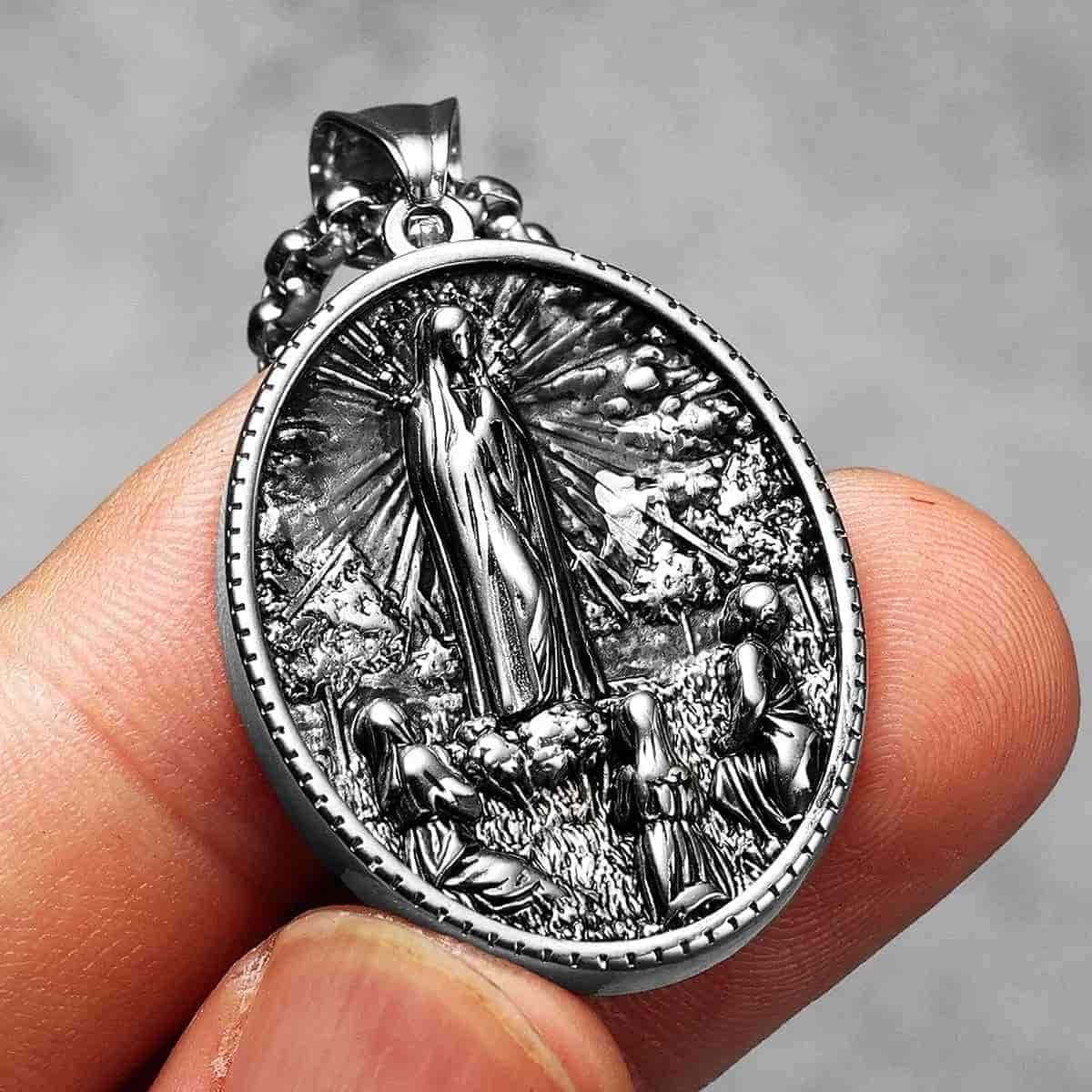 Our Lady of Fatima Medal Front Xenos Jewelry