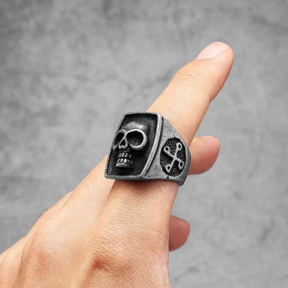 Phantom Skull Ring Xenos Jewelry