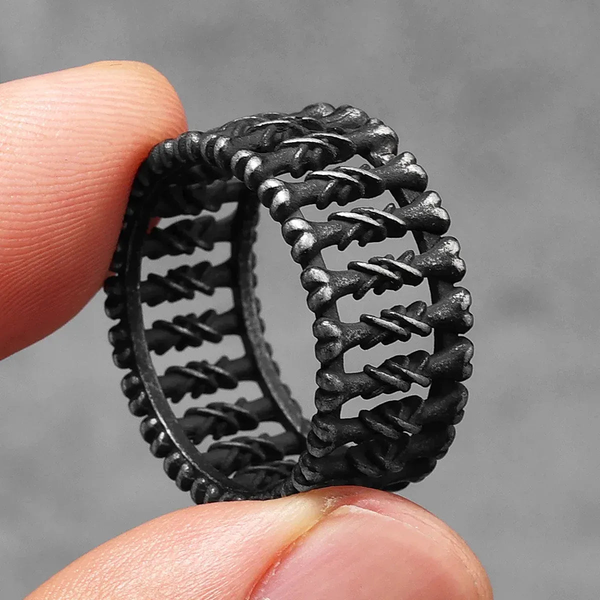 Ribcage Spine Ring Details