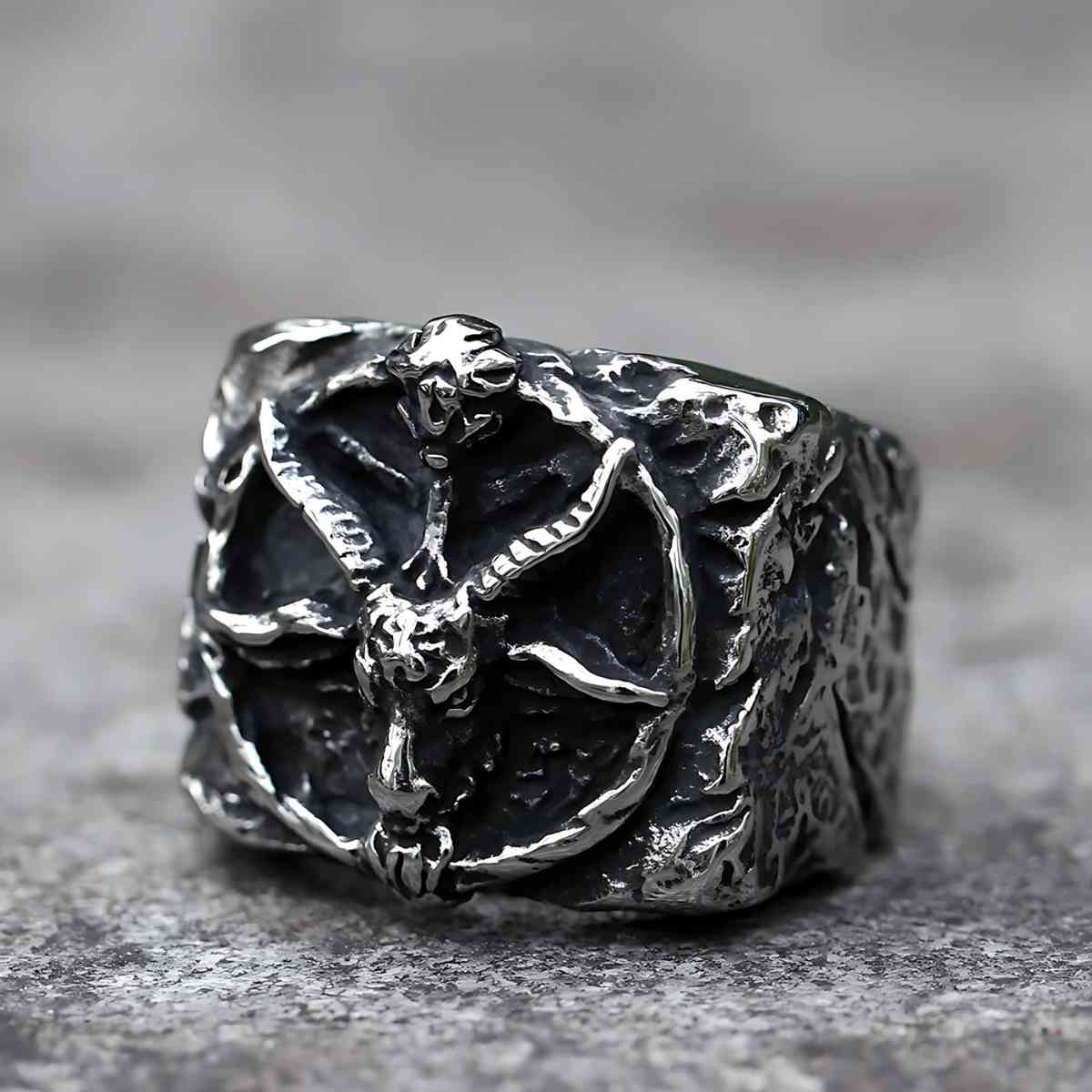 Satanic wedding rings 60 photos - Astyledwedding.com