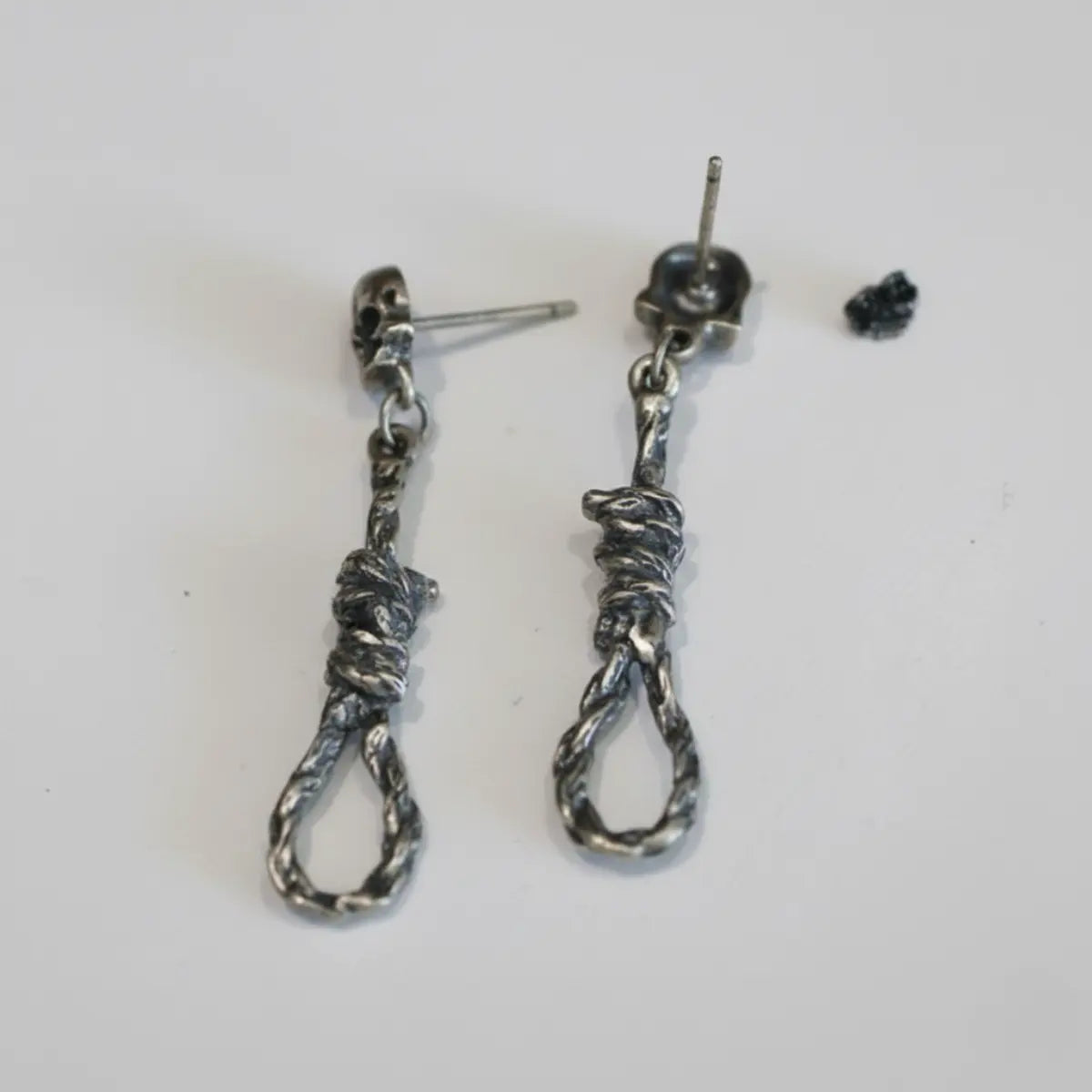 Skull Hangman's Noose Dangle Earrings Back