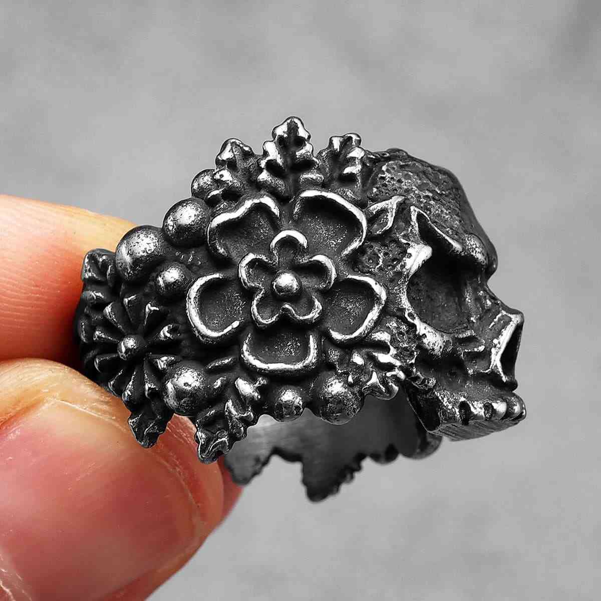 Skull and Rose Ring Stainless Steel Xenos Jewelry