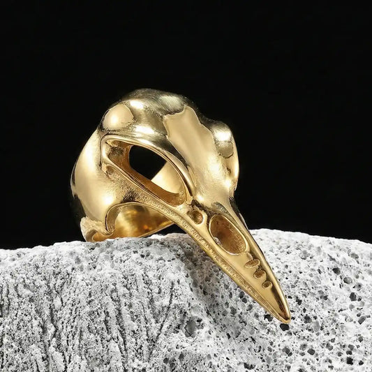 Sleek Raven Skull Ring Gold