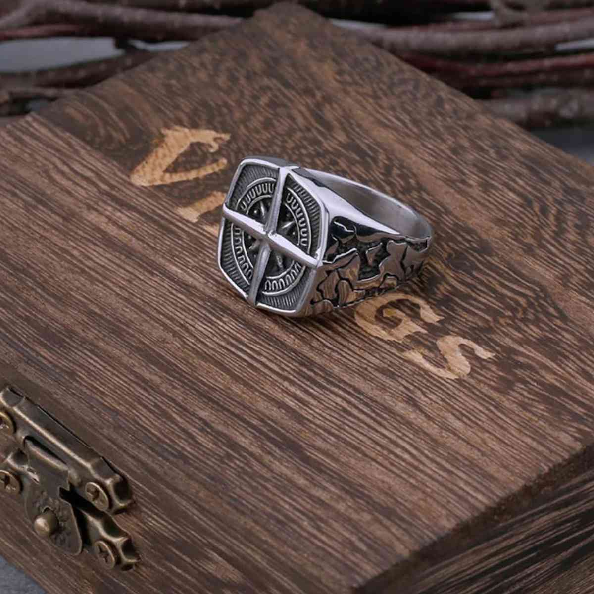Compass Rings for Men and Women | Xenos Jewelry