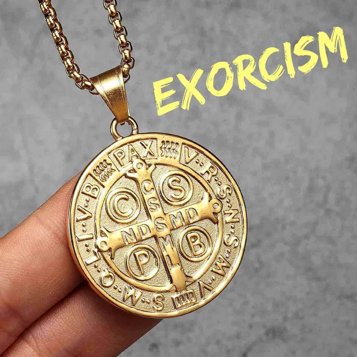 Stainless Steel St Benedict Medal Pendant Gold Pendant with Chain Xenos Jewelry