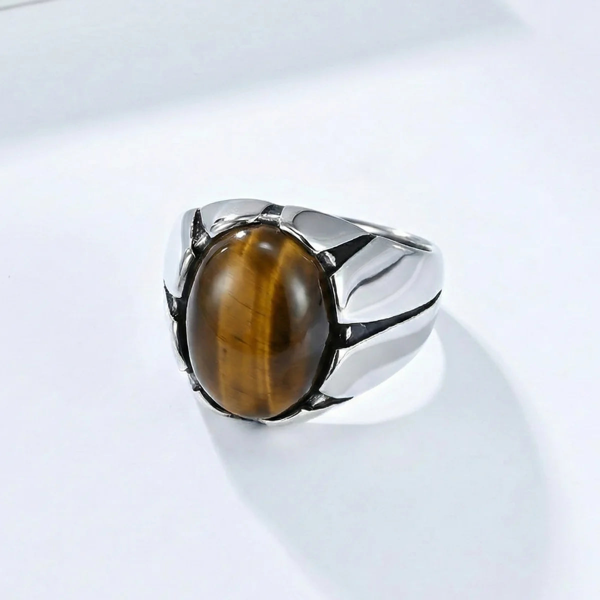 Tiger's Eye Claw Ring Silver Details