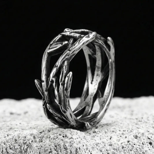 Twisted Branch Thorns Ring