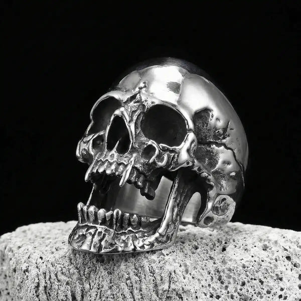 Vampire-Skull-Ring_grande.webp