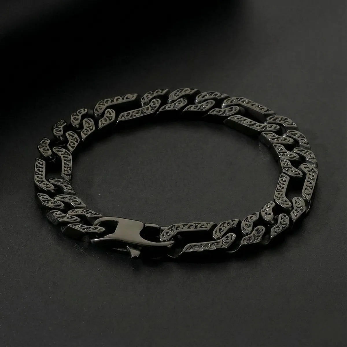 Viking Carved Figaro Bracelet Black