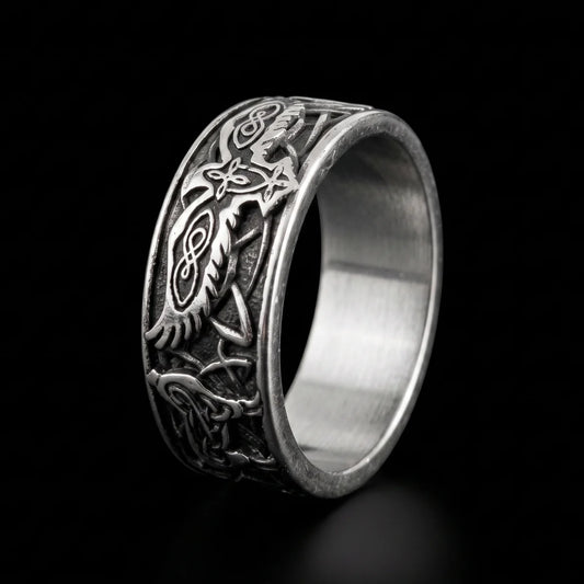 Viking Raven Band Ring Silver Close Up