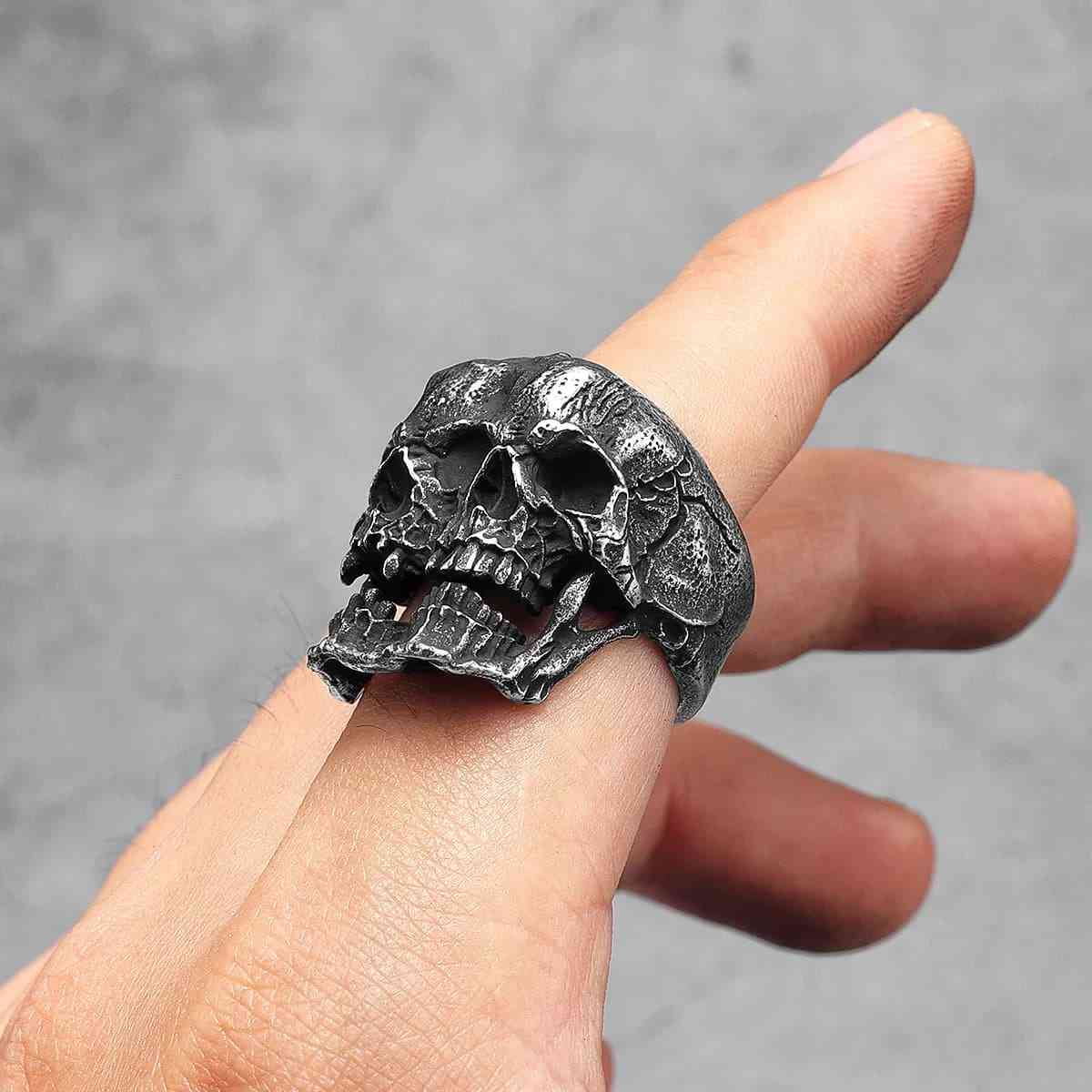 Unisex Vintage Gothic Skull Ring in Stainless Steel