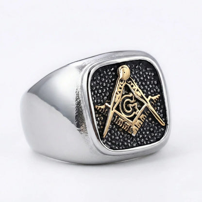 Vintage Masonic Signet Ring Gold Details