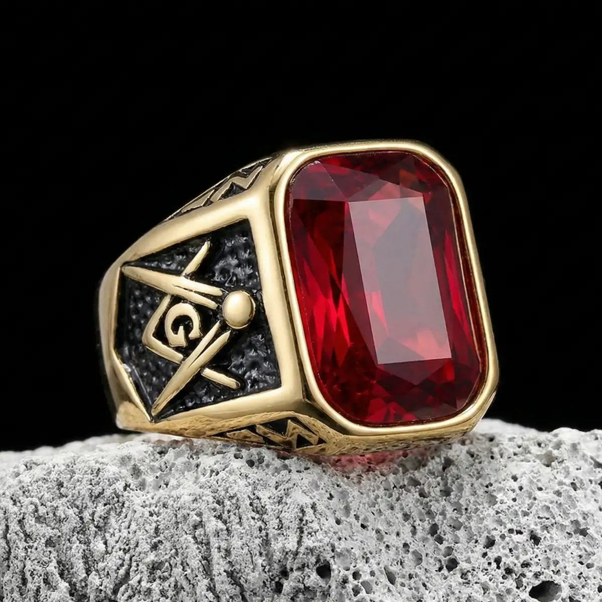Vintage Red Masonic Ring Gold