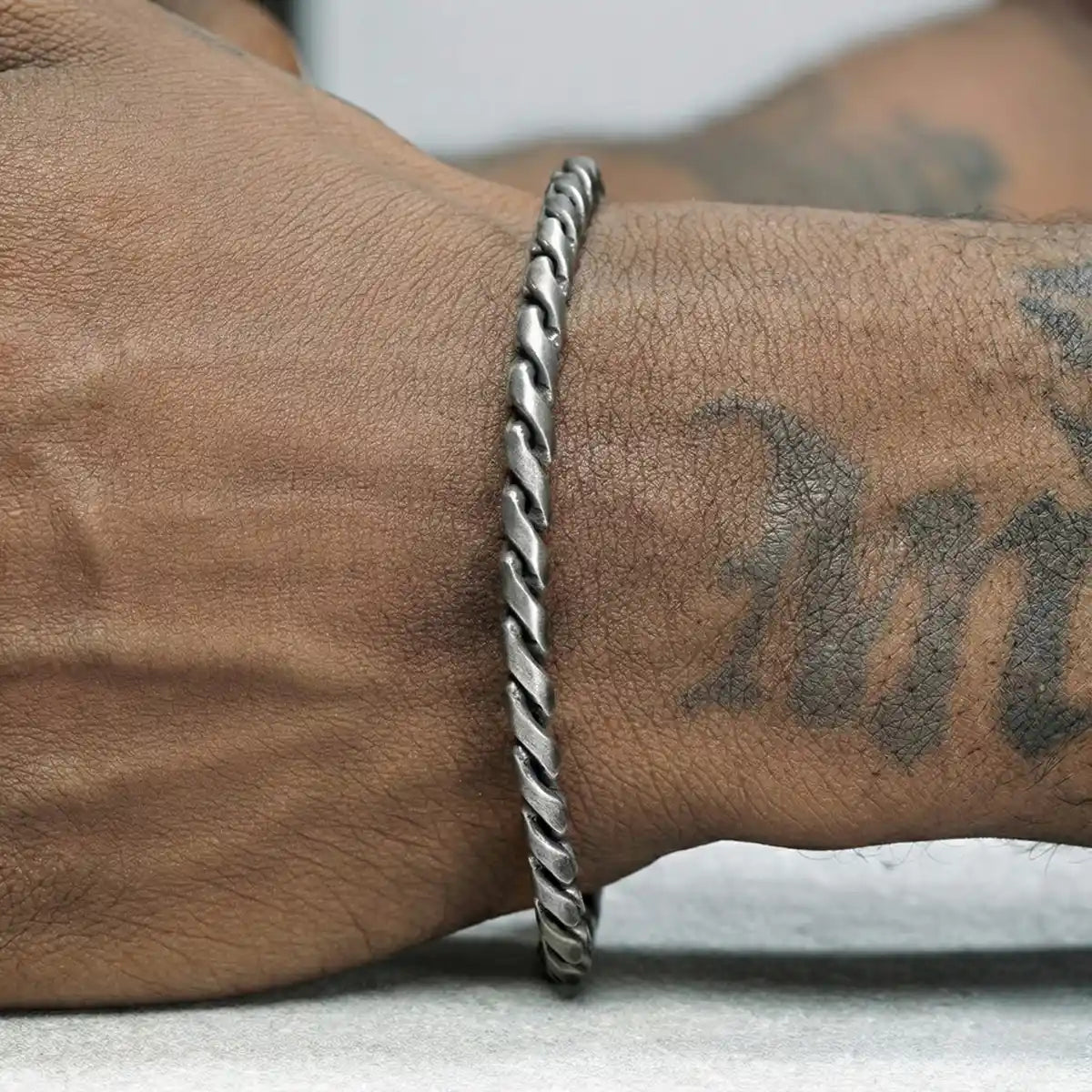 Vintage Silver Twisted Curb Chain Bracelet Close Up