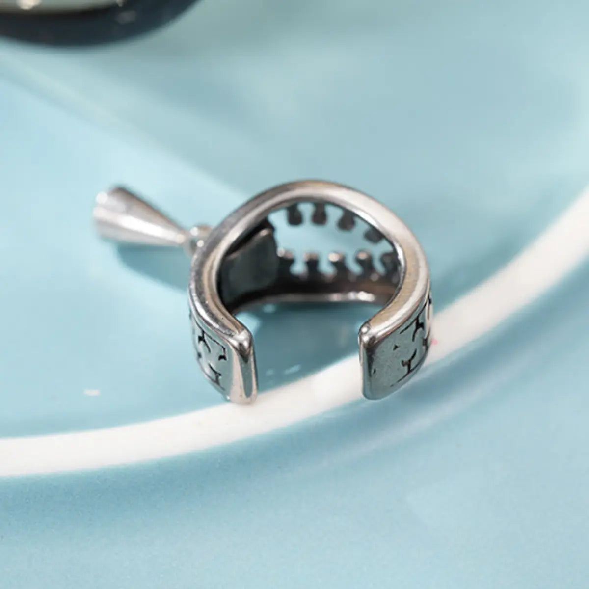 Zipper Ear Cuff Back