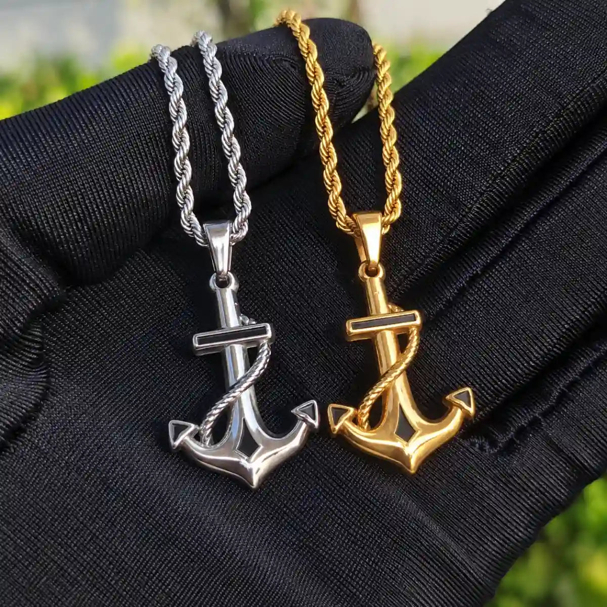 anchor necklace silver and gold color comparison