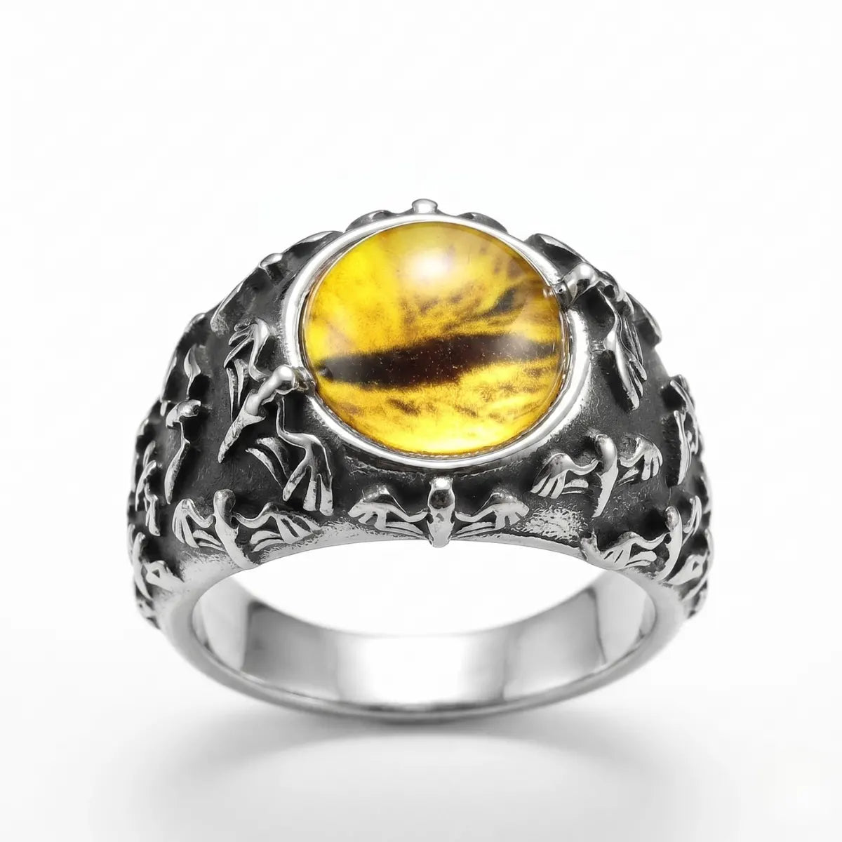 Bat Silver Eyeball Ring Yellow Eye White Background Reptile Fantasy Jewelry