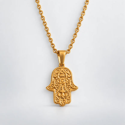 hamsa pendant necklace gold with o chain white background