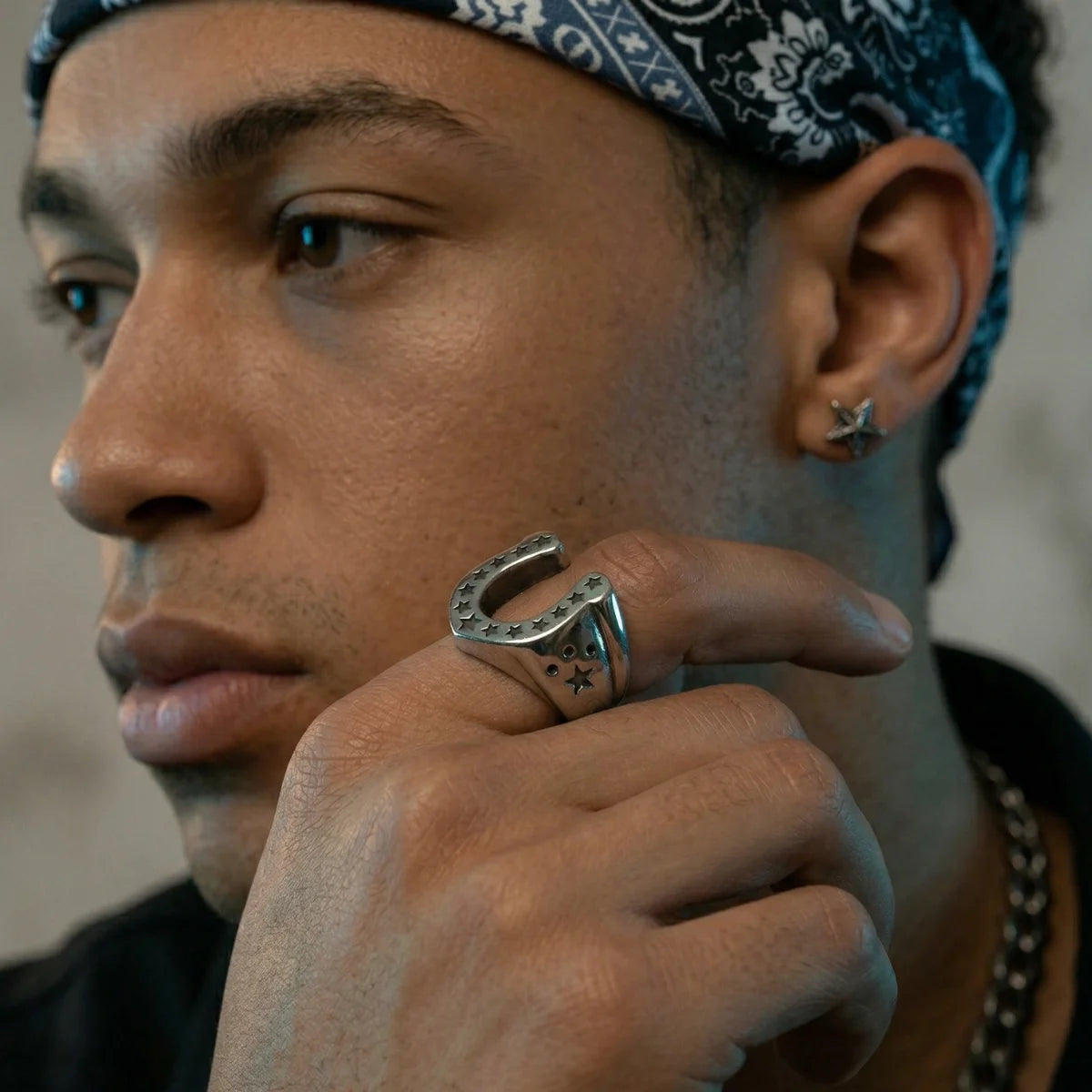 Man Wearing Mens Horseshoe Ring Index Finger Lucky Western Jewelry