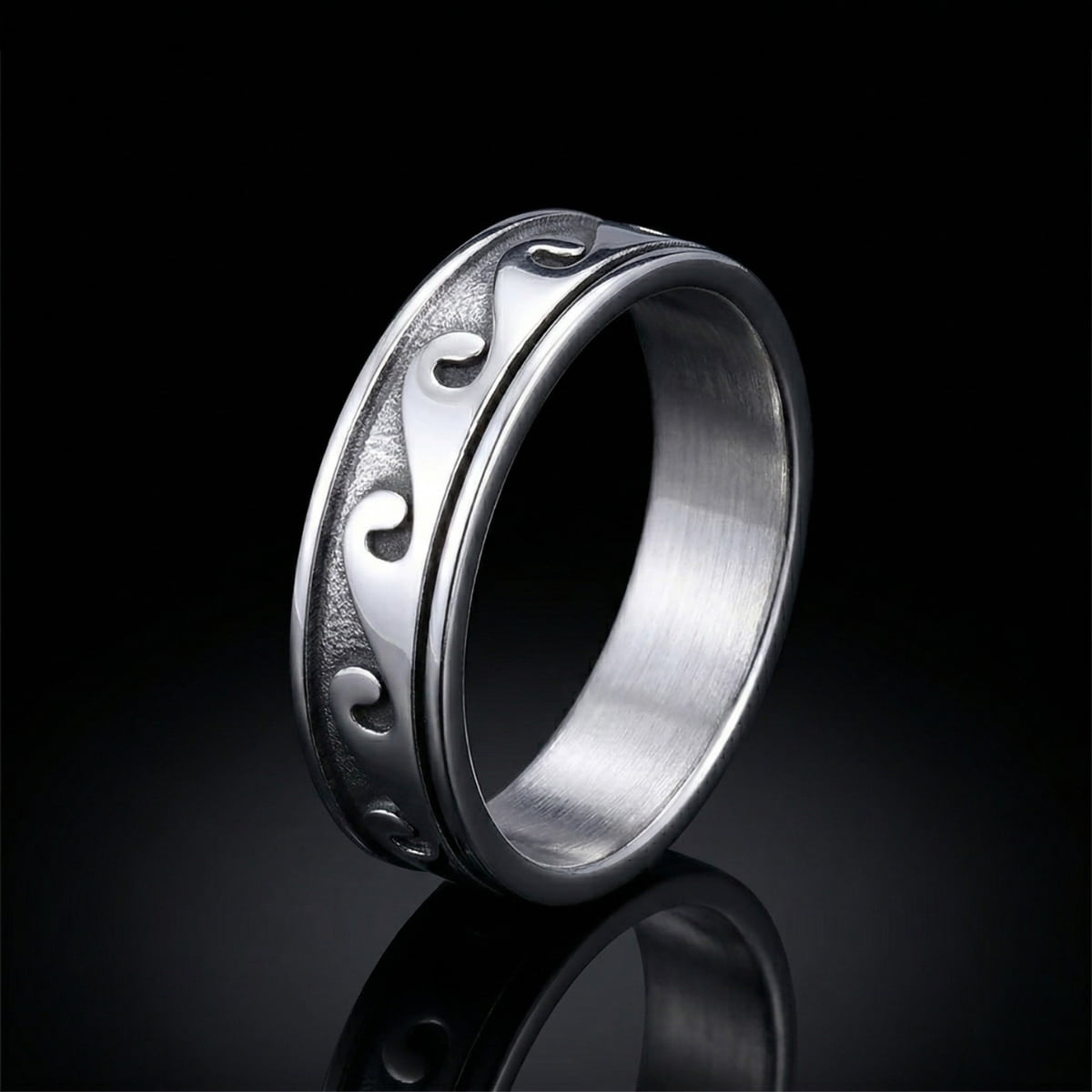 Men‘s Wave Ring Front View Minimalist Stainless Steel Jewelry
