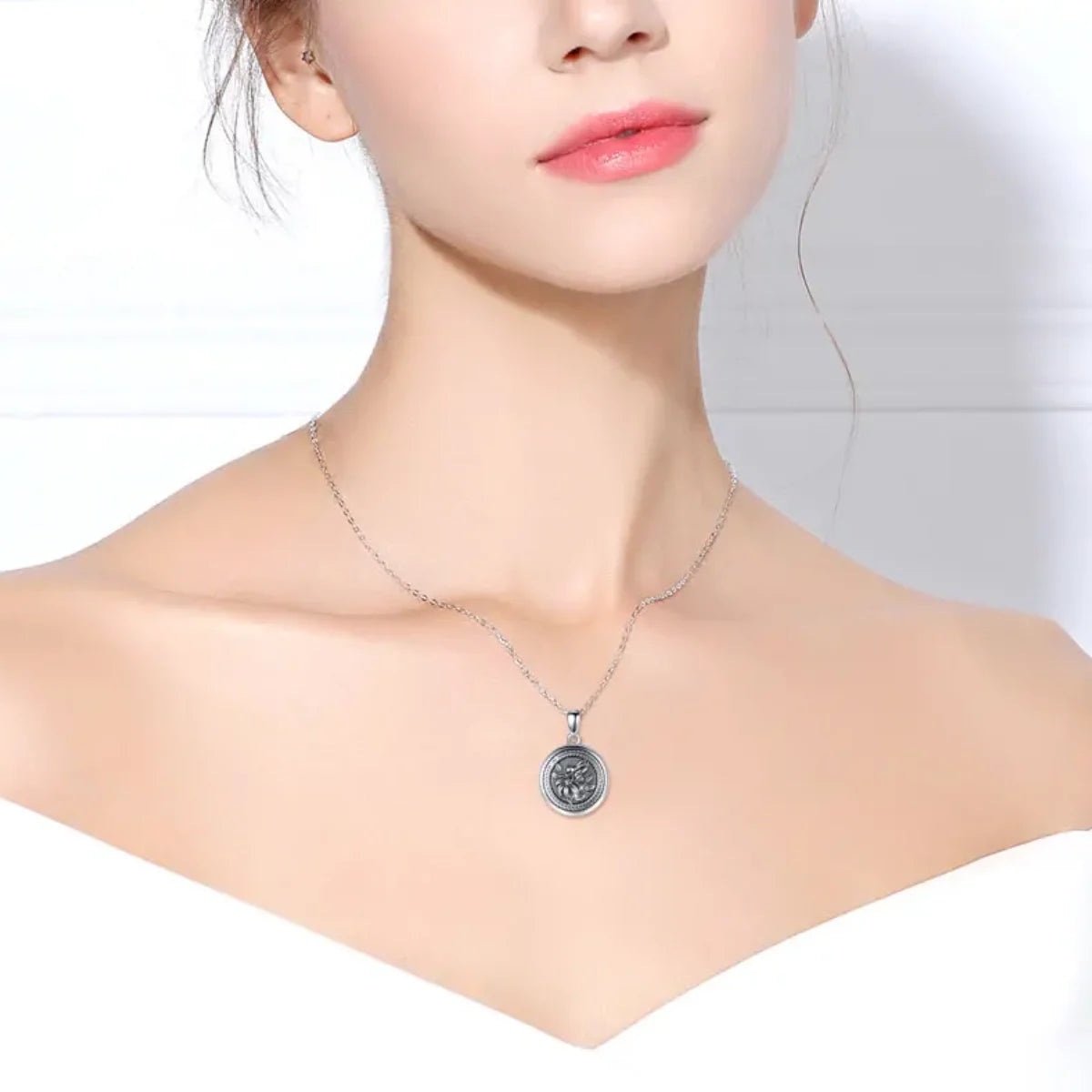 Woman Wearing 925 Sterling Silver Vintage Bee Photo Locket Necklace Womens Fine Jewelry