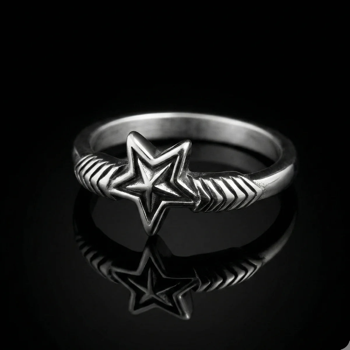 Y2K silver star ring stainless steel black background